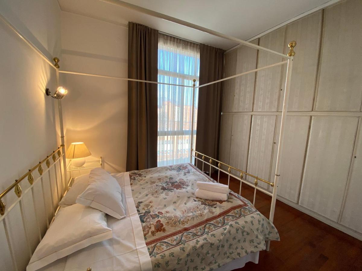 Appartamenti Leonardo Brescia Bagian luar foto