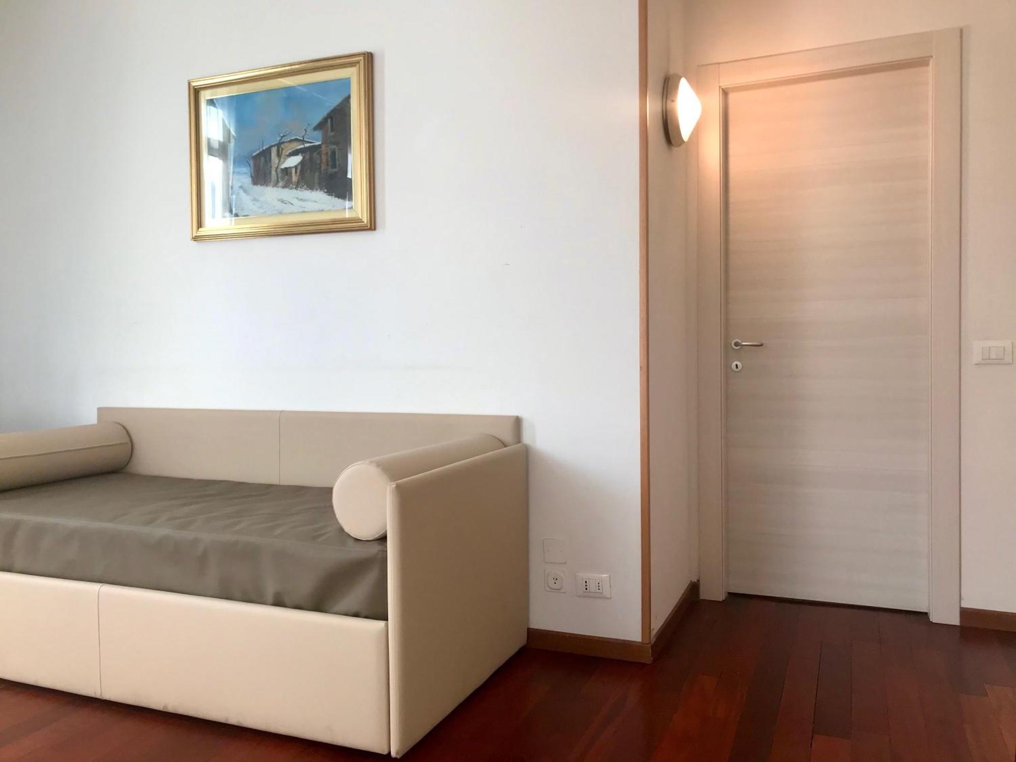 Appartamenti Leonardo Brescia Bagian luar foto
