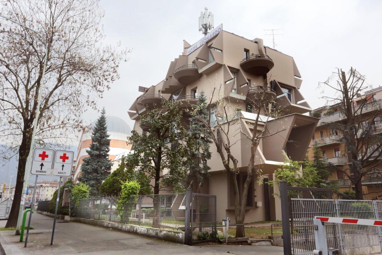 Appartamenti Leonardo Brescia Bagian luar foto